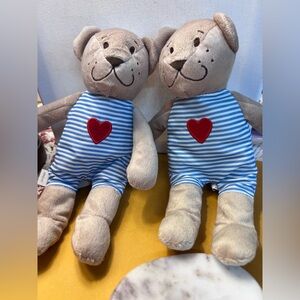 IKEA FABLER BJÖRN soft toys.